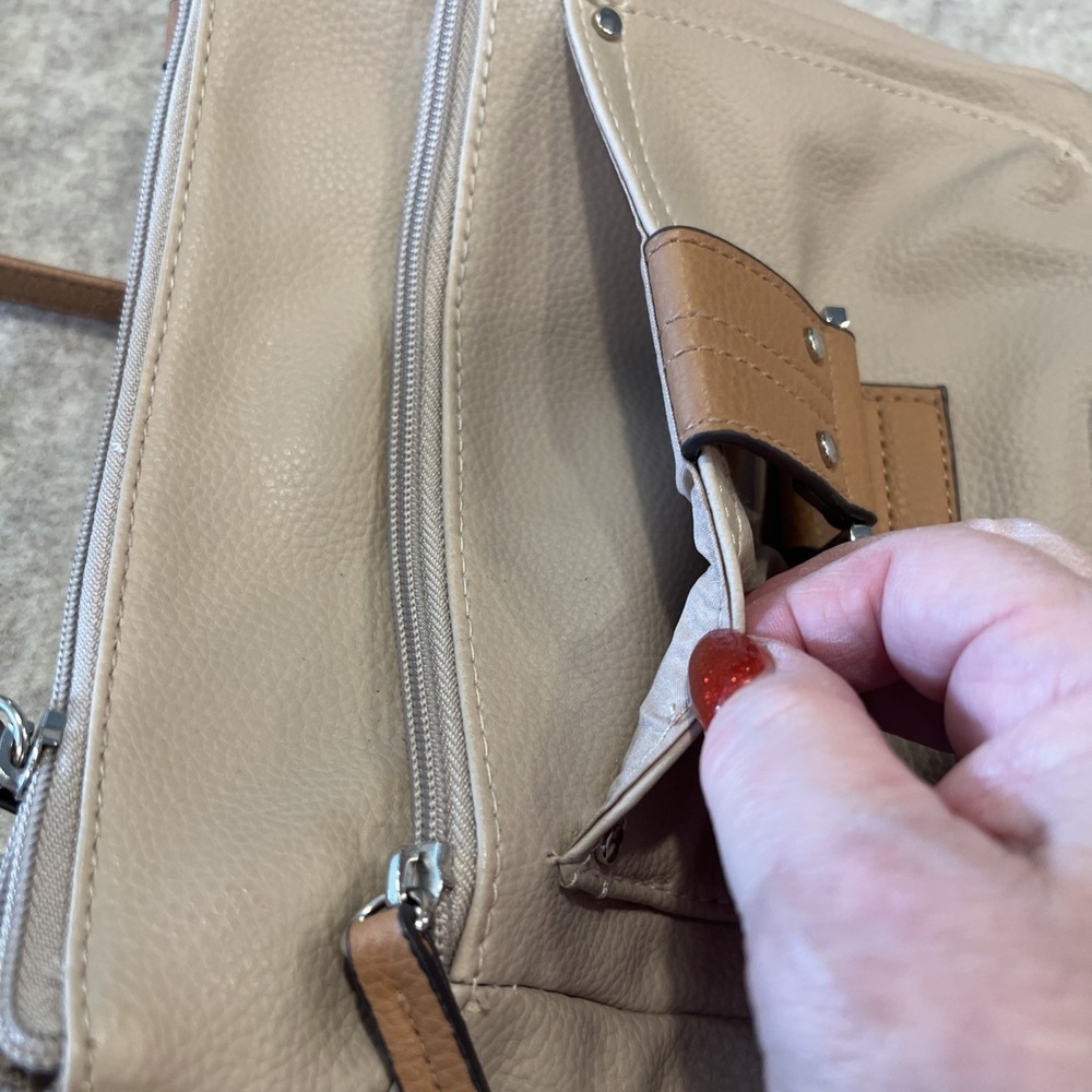 ROSETTI - Small, Tan/Beige, Crossbody Purse with Adjustable Strap EUC - Picture 3 of 9